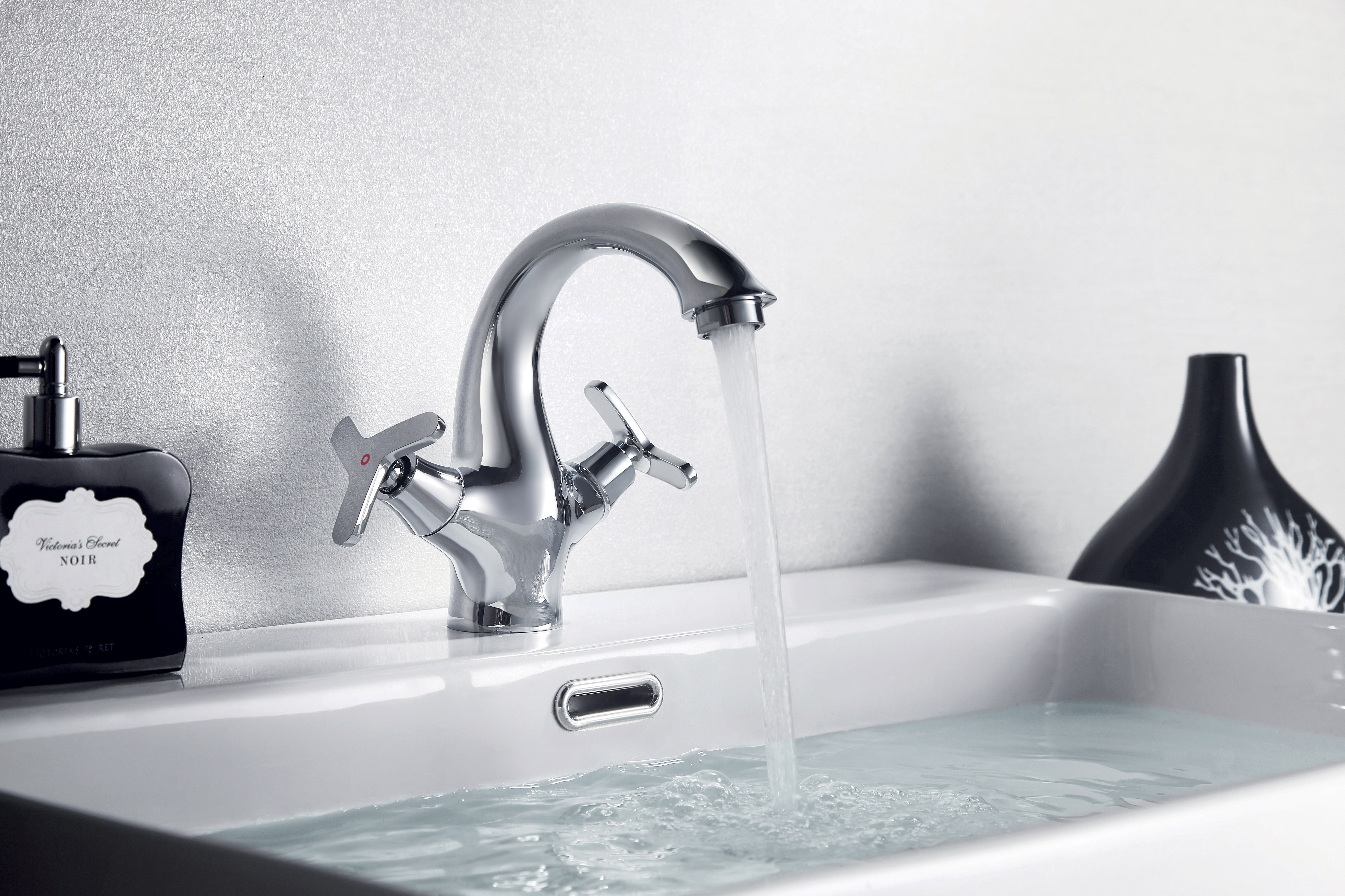 Смеситель Rossinka RS40-61 для раковины хром в 100Kran: Широкий выбор и доступные цены.