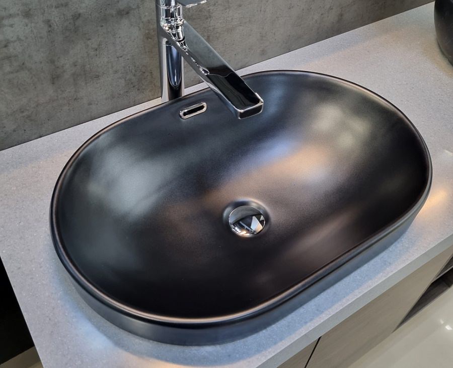 Раковина врезная  Ceramalux 5006CMB 60 см черная матовая в 100Kran: Широкий выбор и доступные цены.