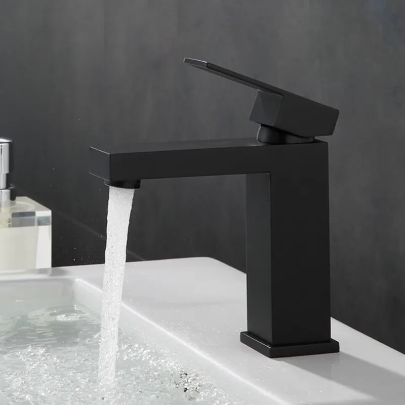 Смеситель для раковины Maretti Umbria Black UMB32RF51 черный в 100Kran: Широкий выбор и доступные цены.