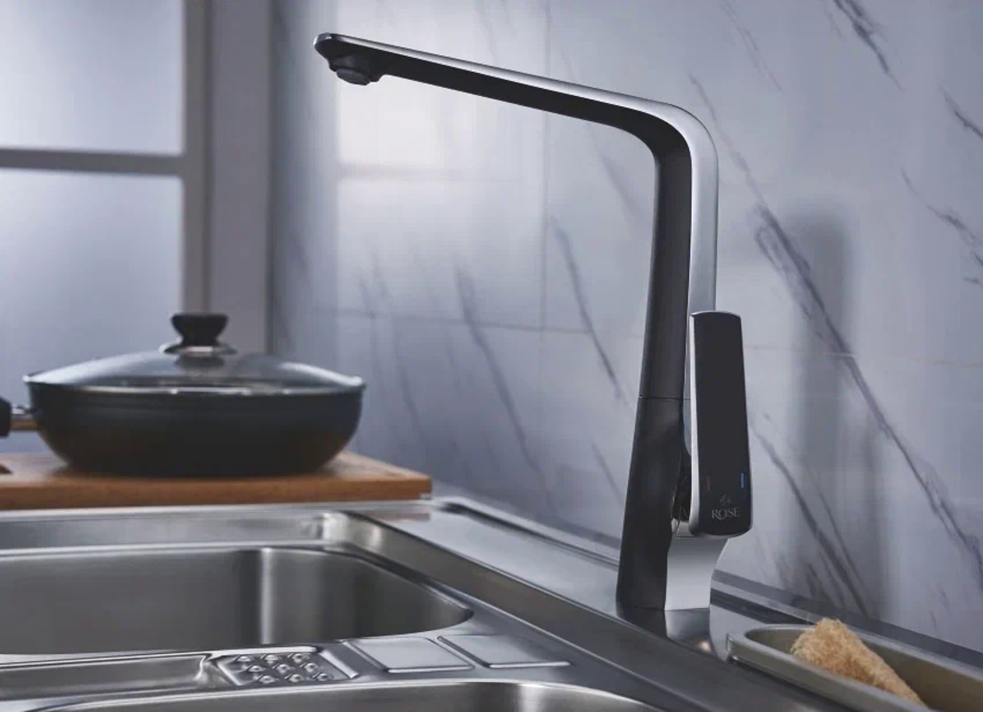 Смеситель для кухни Rose R1313H черный/хром в 100Kran: Широкий выбор и доступные цены.
