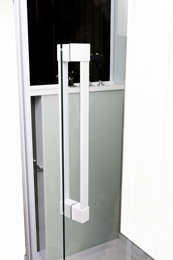Душевая кабина Grossman GR160 100x100x215 см в 100Kran: Широкий выбор и доступные цены.