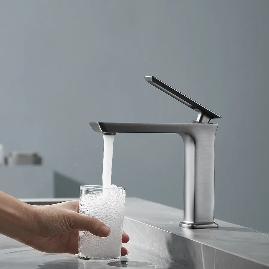 Смеситель для раковины FAUCET DREISER RH-1006-QH оружейная сталь в 100Kran: Широкий выбор и доступные цены.
