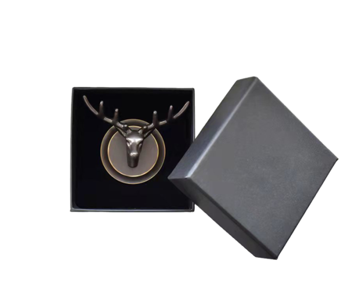 Крючок двойной Bronze de Luxe Royal 81152B олень черный в 100Kran: Широкий выбор и доступные цены.